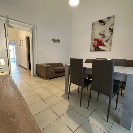 Cconforthotels Crispi Барі