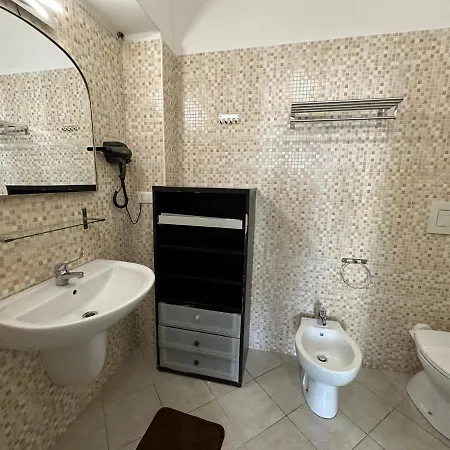 Cconforthotels Crispi Apartamento