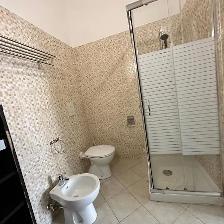 Cconforthotels Crispi Апартаменти 3*