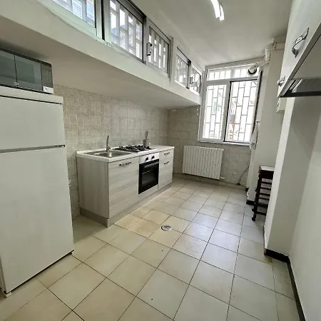 Cconforthotels Crispi Appartement Bari