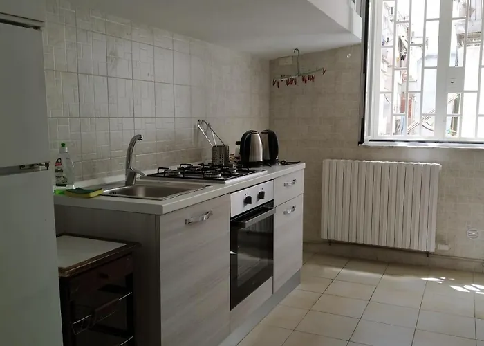 Cconforthotels Crispi 3* Бари